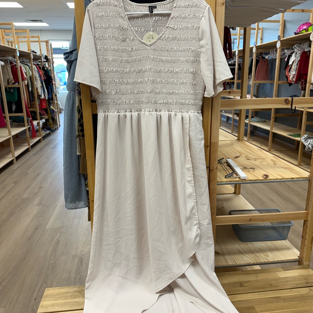 Elegant Cream Maxi Dress